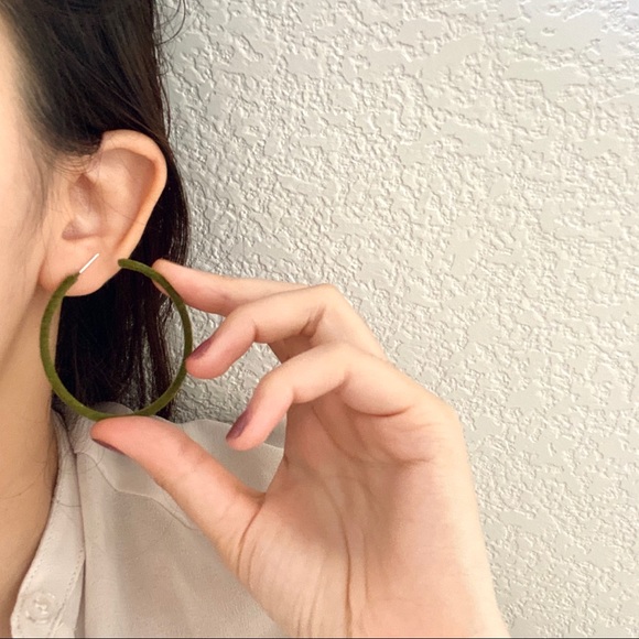 ❤️‍🔥𝕤𝕒𝕝𝕖❤️‍🔥🦋 fabric green hoops - Picture 2 of 6